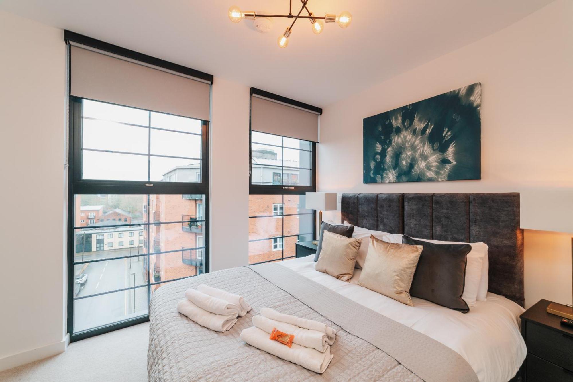 Luxury City & Canal View Stylish Pad, Family, Contractors, Fast Wifi Birmingham Eksteriør billede